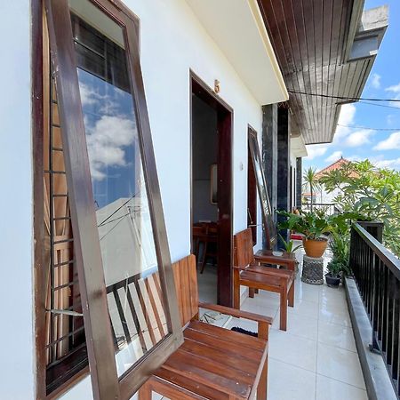 Adi Surya Guest House Seminyak Exteriör bild