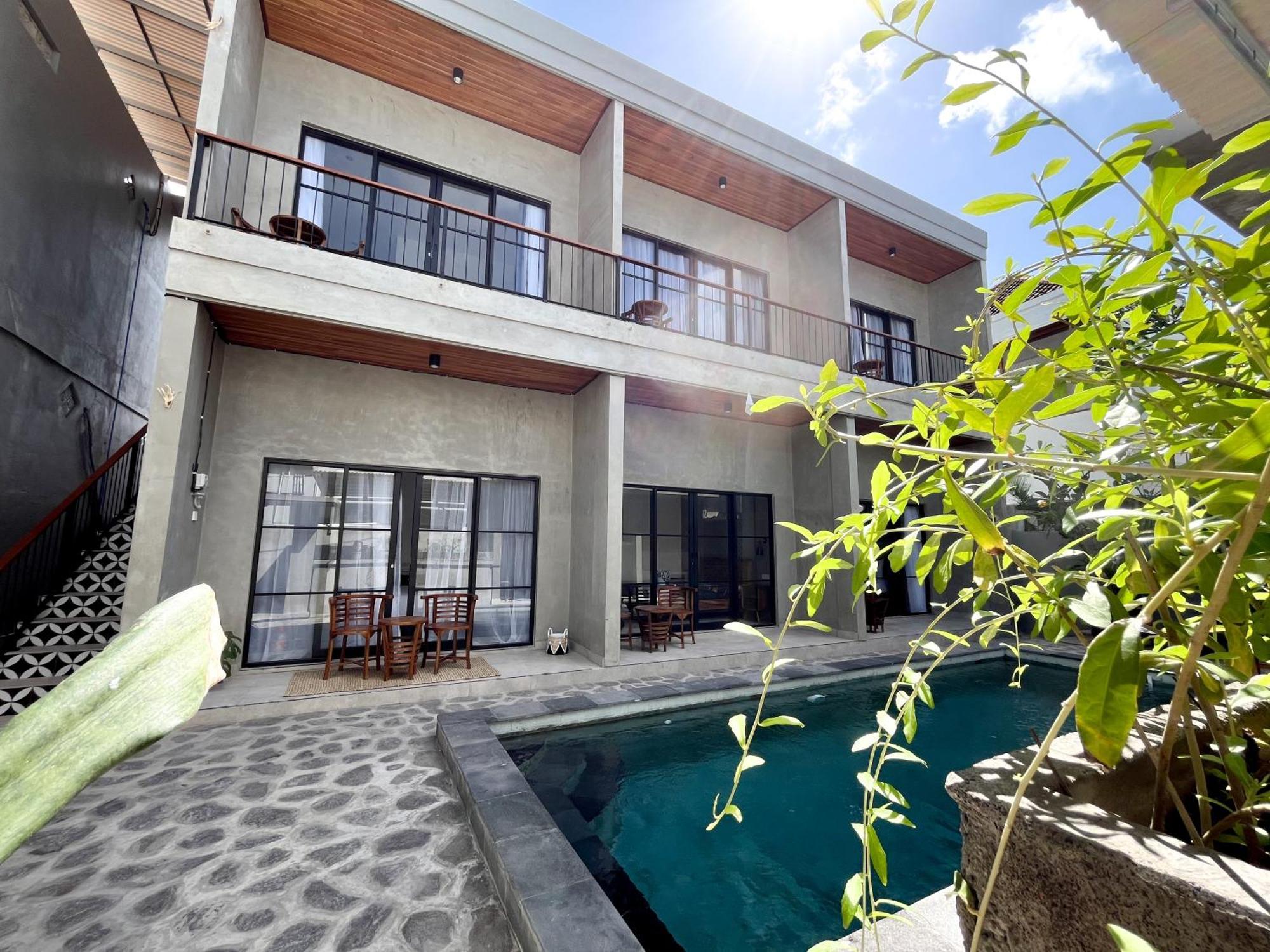 Adi Surya Guest House Seminyak Exteriör bild