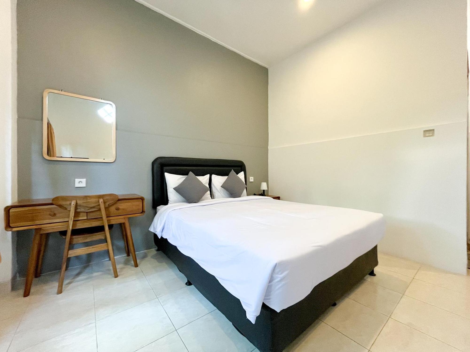 Adi Surya Guest House Seminyak Exteriör bild
